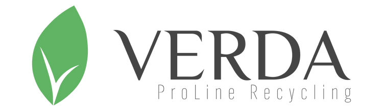 Logo VERDA z zielonym liściem i napisem ProLine Recycling, worki na śmieci czarne
